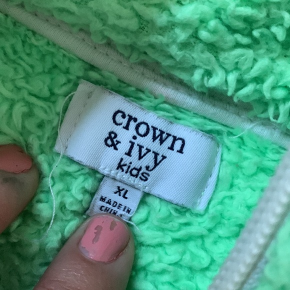 4 sweatshirts girls large and xl Pre owned - Picture 7 of 10